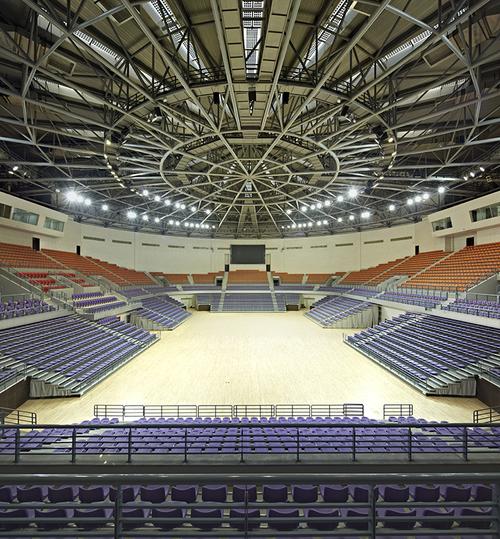 西寧市海湖體育中心異形玻璃幕墻設(shè)計施工效果圖